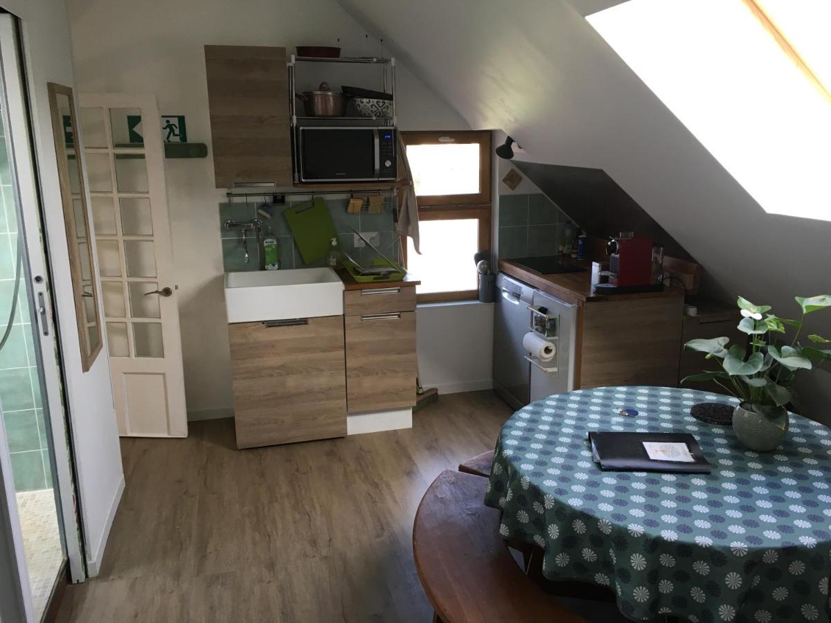 Gite D'Etape Du Tilleul, 4-8 Personnes La Celle-les-Bordes Exterior foto